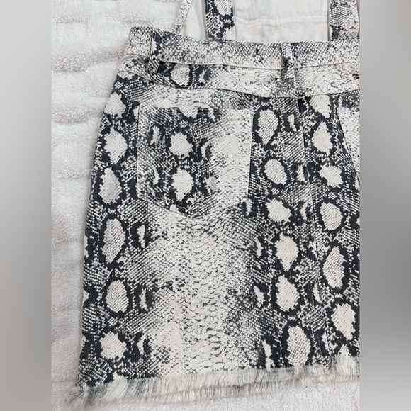 POL Snakeskin Overall Dress Size L - Picture 4 of 13